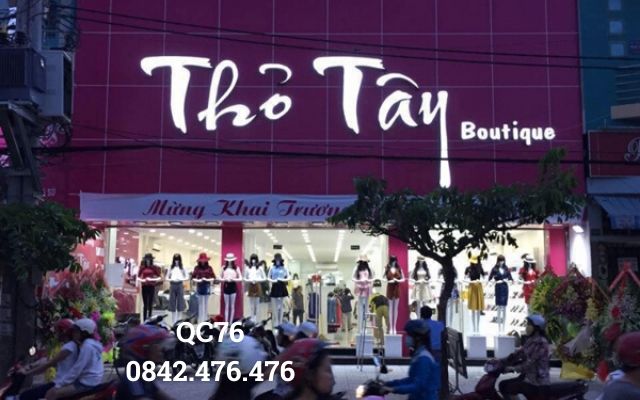 Thi công biển hiệu shop thời trang tại Quảng Ngãi